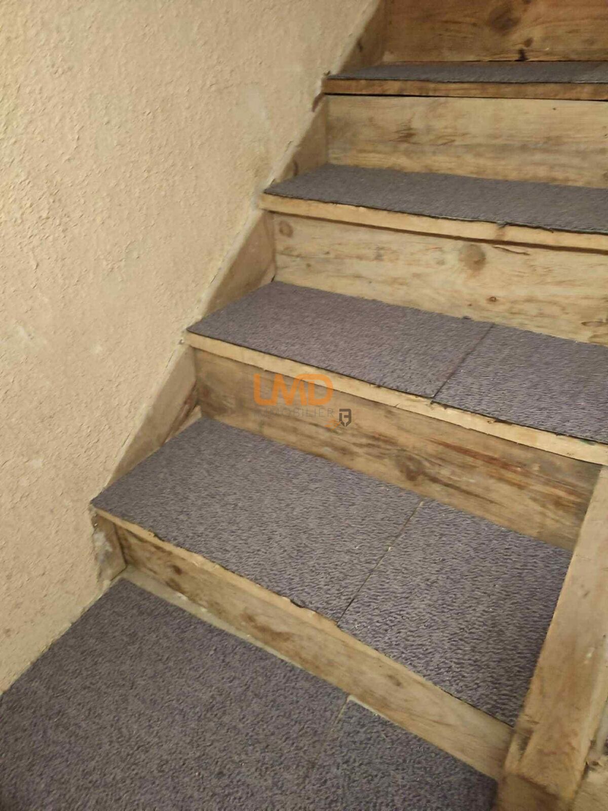 Maison dans lotissement  - 2b1c90b2-f8c9-465f-a622-f99f0b2518e4