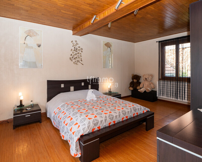 Chaleureuse maison 6p. de 117 m² env. (138 m² env. au sol) - 6 - chambre 1 au 1er étage