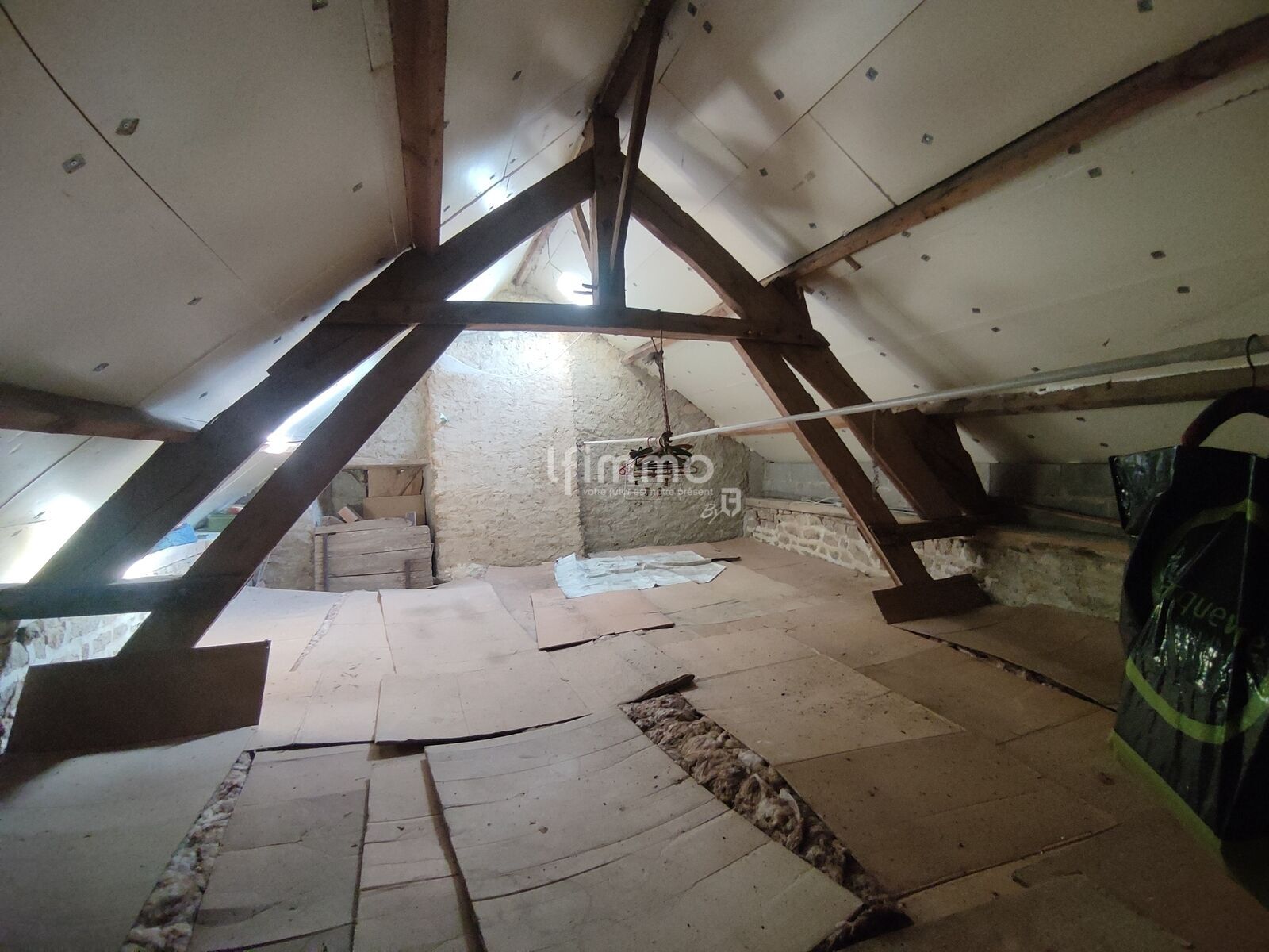 Charmante maison en pierre – 75 m² - Img 20250822 175301