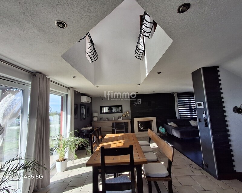 Maison Familiale - 20250419 182305  2 