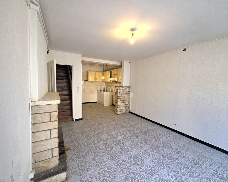 🏡 Maison de ville à rénover – La Réole centre  - Pièce à vivre