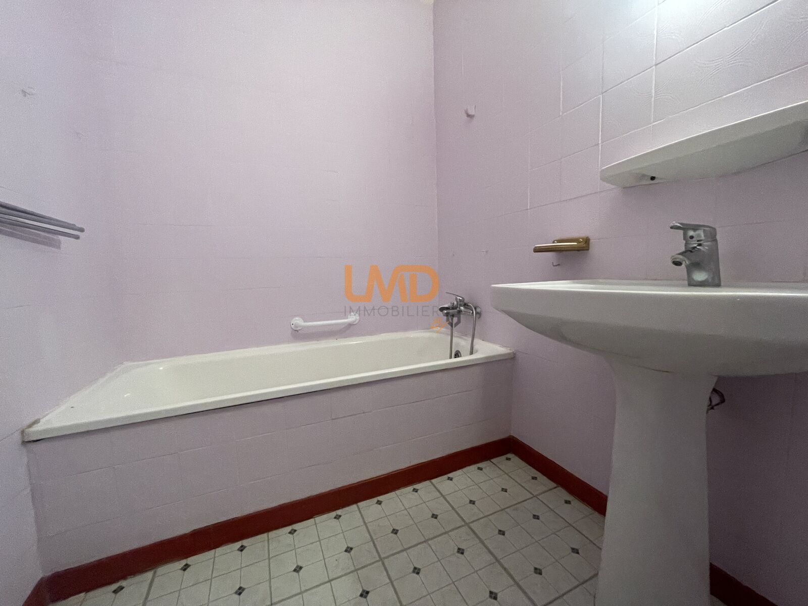 Maison de village 71 m2 cour et dépendance - Img 9341