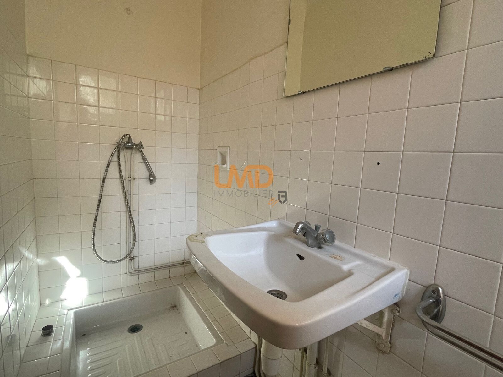 Maison de village 71 m2 cour et dépendance - Img 9329