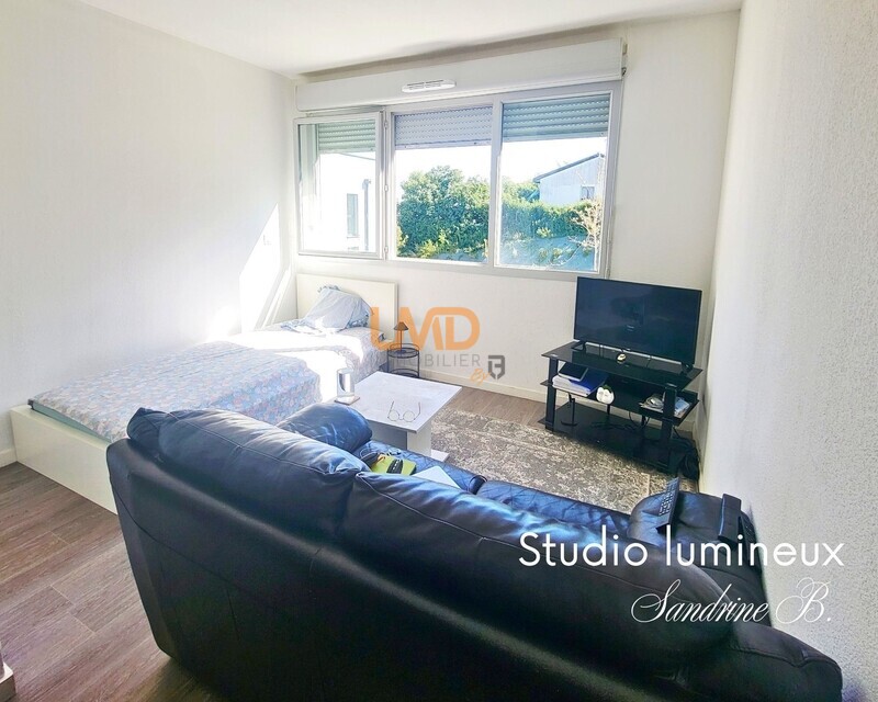 Studio avec parking privé - Studio