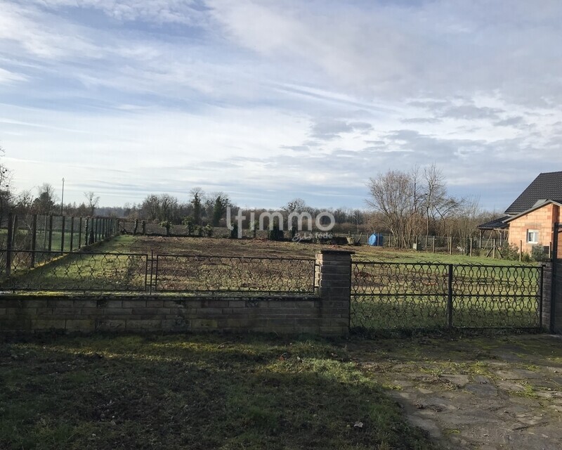Terrain constructible de 600m² - F4002d9c-15db-4212-8c9b-32e26398b557