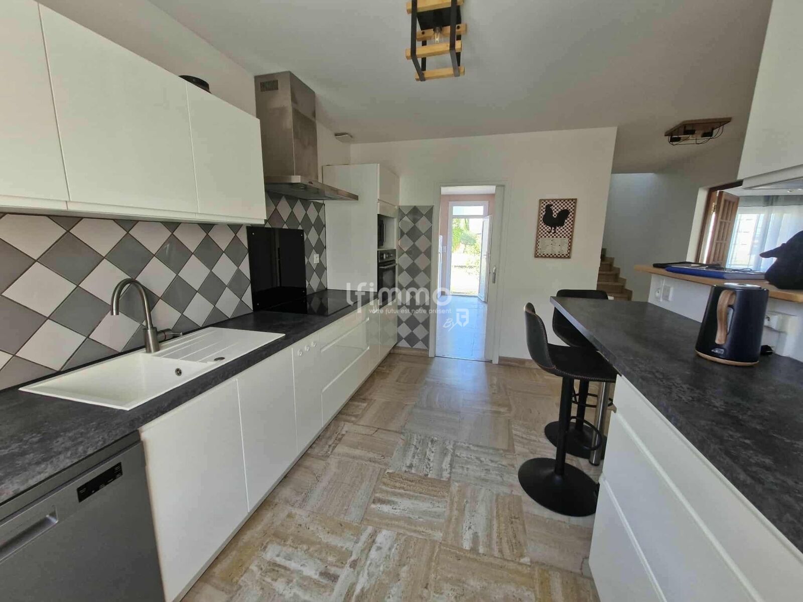 Maison 120 m² – Parfait état - jardin et garage  - Unknown-257