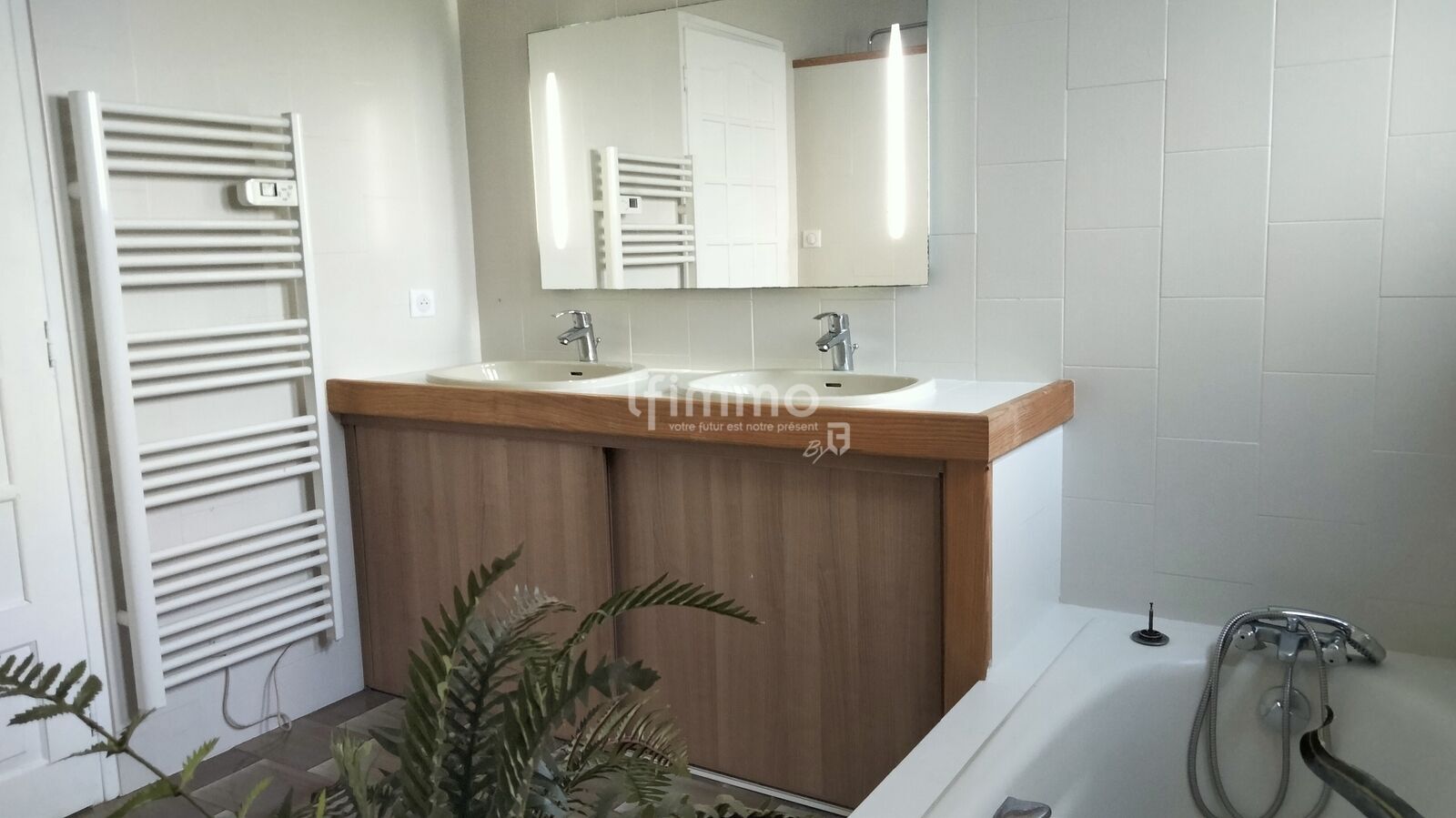 Maison plain pied Andrest - salle de bain avec douche