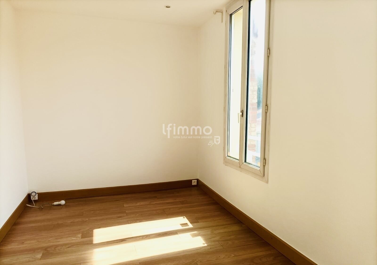 Maison rénovée à Villejuif – À 15 min de Châtelet ! - 166e48b7-2a5a-44be-a21a-1e866524f07d