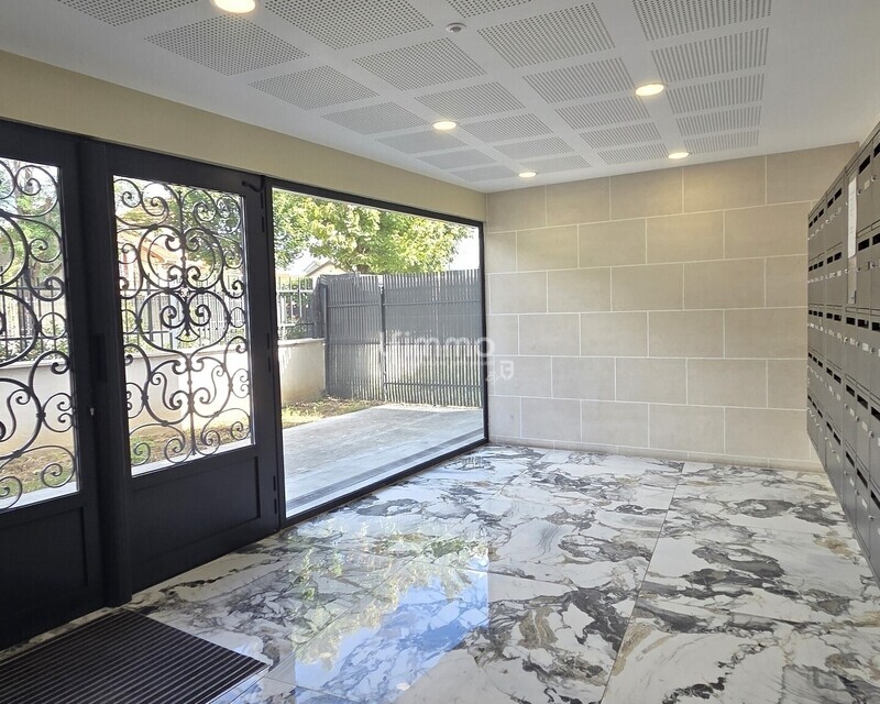 Appartement neuf en rez-de-jardin! Les Richardets - Hall d entrée