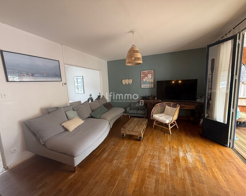 Maison centre ville - 130 m2 - 4 chambres - Salon 1