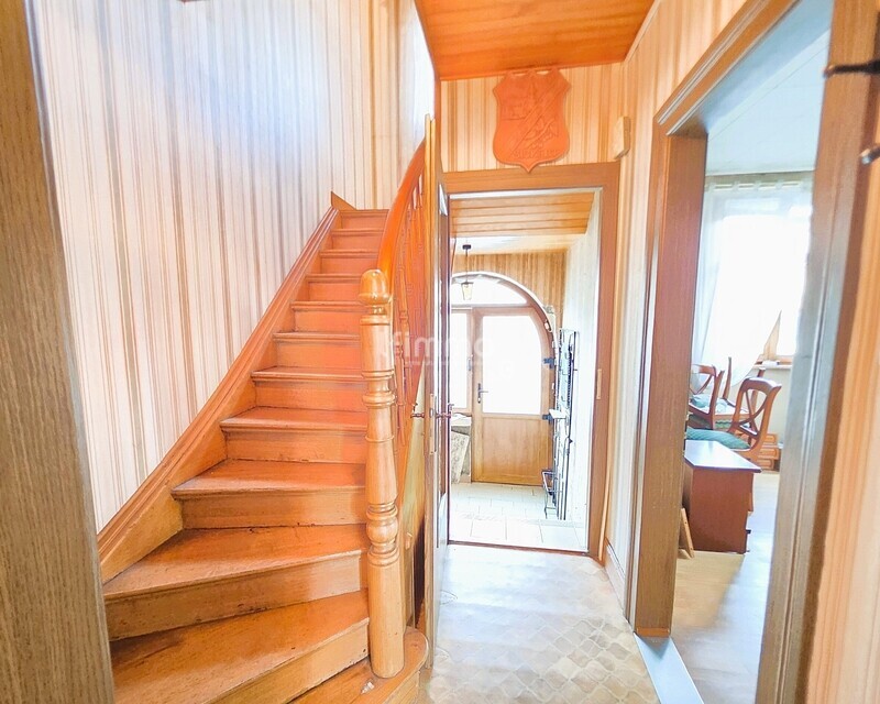 Opportunité à Masevaux (68290) : maison 82 m² + 6,33 ares de terrain - couloir