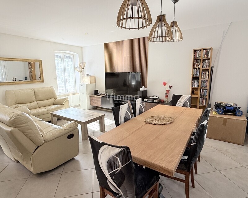 Maison avec grand atelier – Idéale artisan ou bricoleur passionné ! - Img 0879