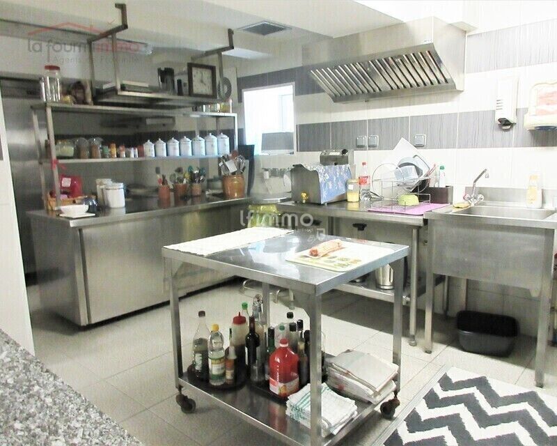 Belle Girondine - 18563bb4-8c08-4d5f-b4b9-bfce4a6ba644-m