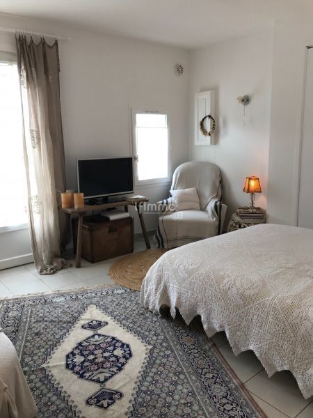 Un lot de deux logements a vendre au bord de mer  - studio