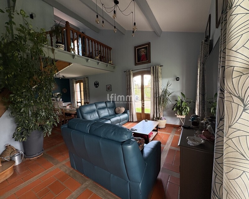 Belle maison familiale T6 de 155 m² environ - Img 7664