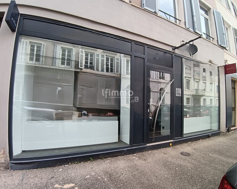 Mulhouse -  local commercial dans emplacement  stratégique  - Img 20250913 131214