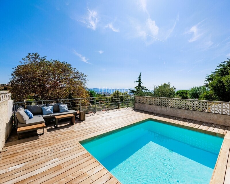 Maison Vue panoramique Mer / Piscine / Extérieur - Phpisc