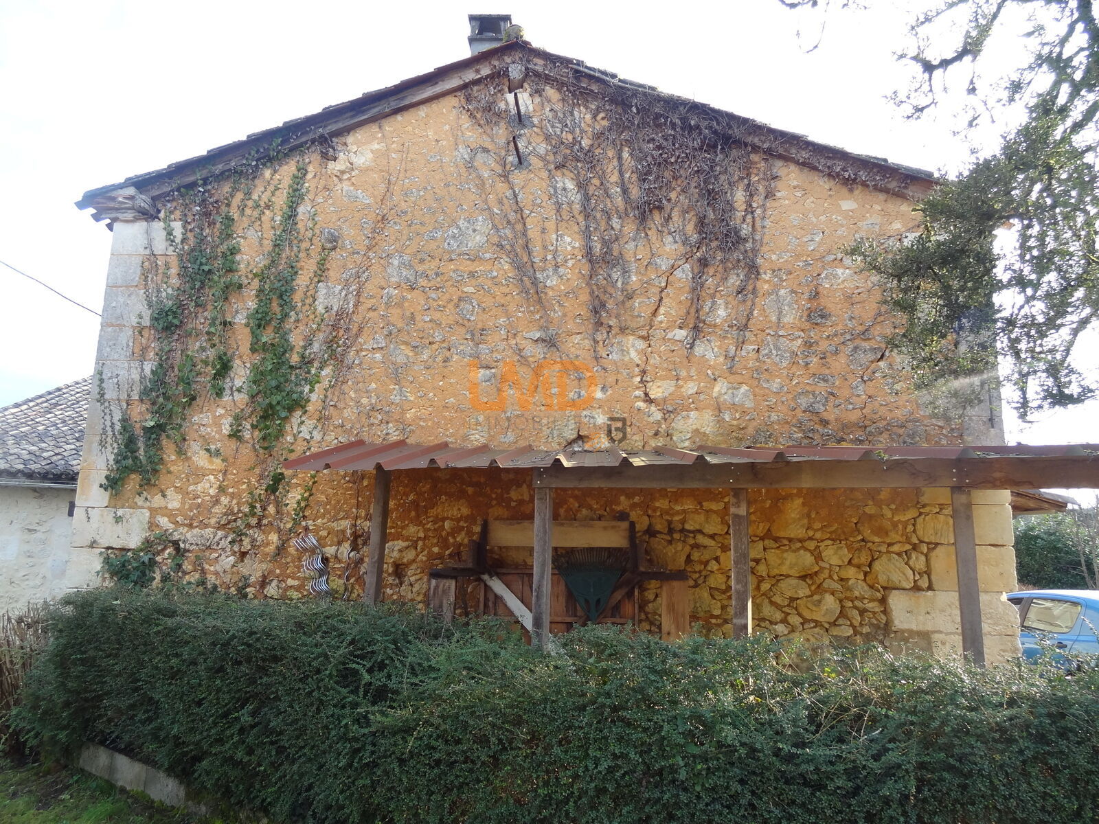 Maison en pierres sur étage 156 m2 - 2025-02-08 001 081