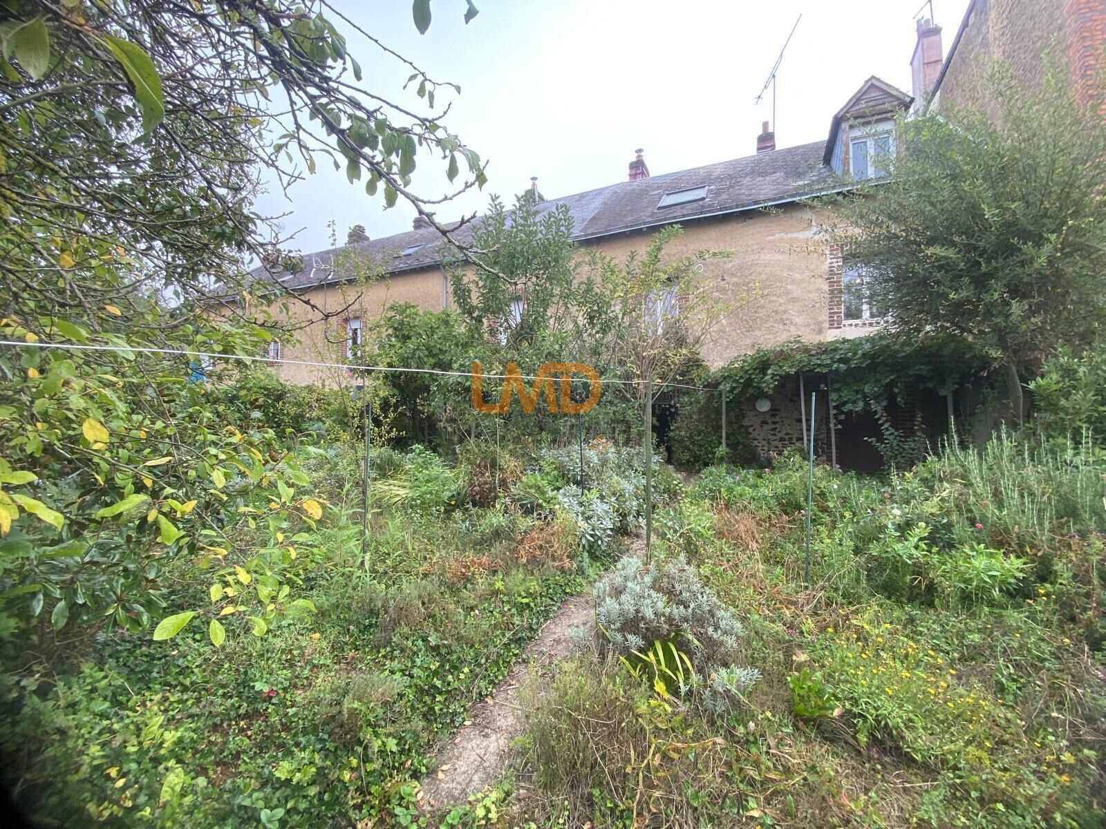 Ensemble immobilier- Deux maisons - Mondoubleau- 20 min gare TGV - Img-20250918-wa0019