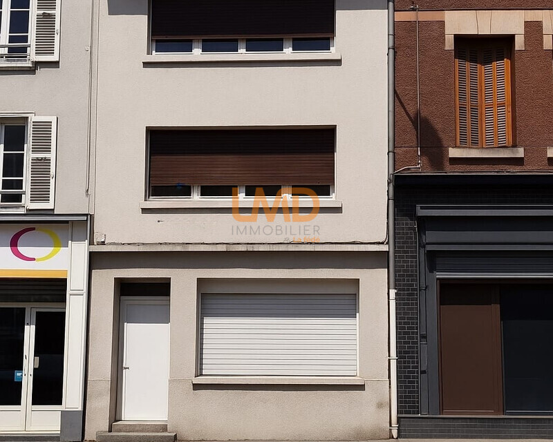 Grande maison avec F2 - facade maison de ville ambert