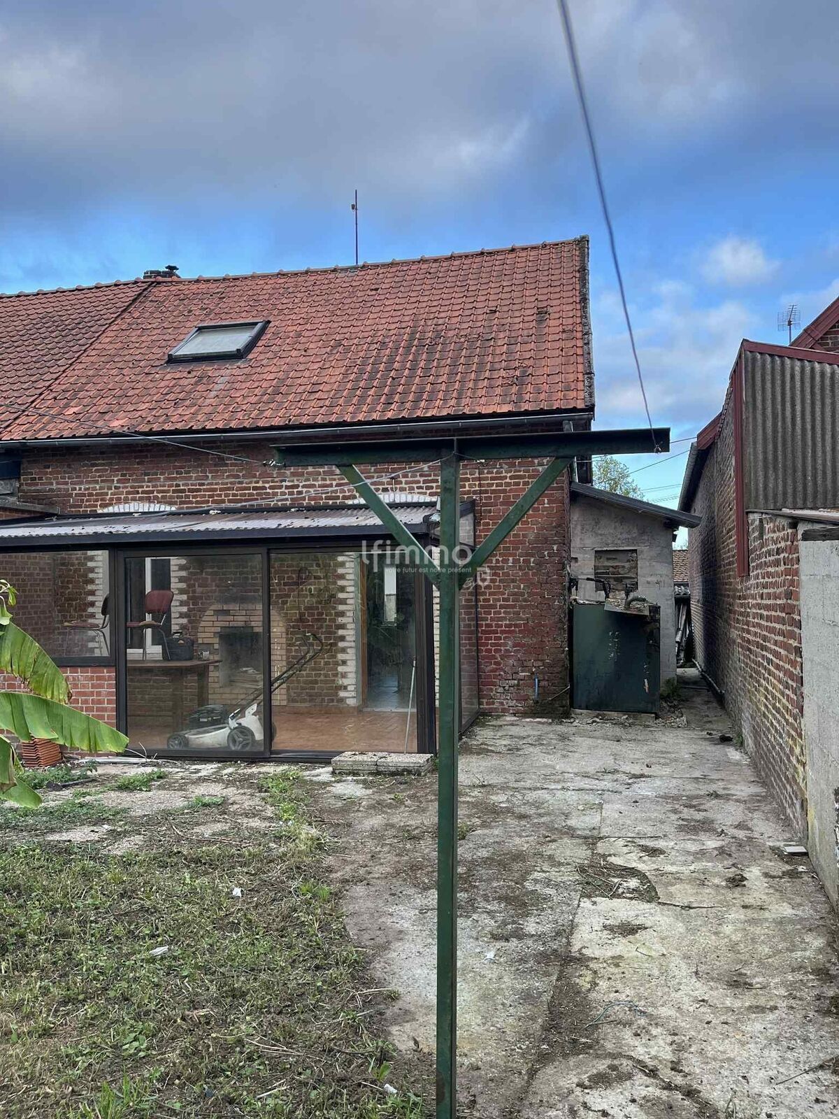 maison semi mitoyenne - 3f8154cf-2a21-42ba-8d36-e59f5660283e