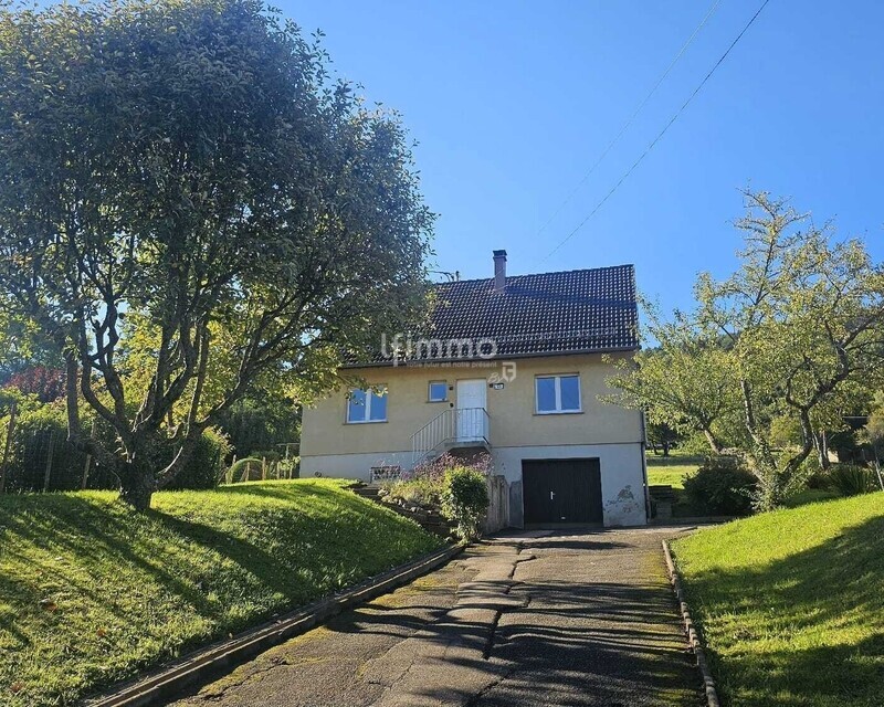 Charmante maison familiale au cadre verdoyant - Extérieur avant