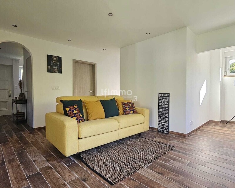 Charmante maison familiale au cadre verdoyant - Salon