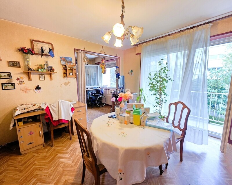 Illzach (68110) – Appartement F4 vendu loué - salle à manger