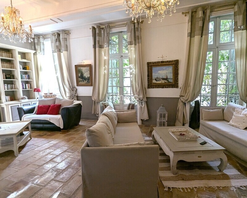 Hôtel particulier du 18ᵉ siècle - Pxl 20251020 133446799