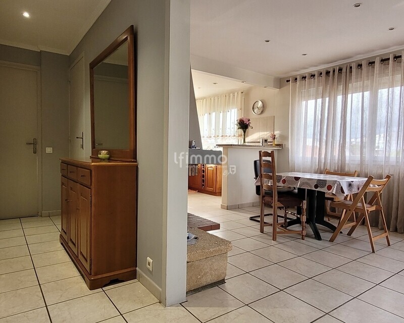 Appartement 4 pièces avec jardin et garage privatif - 20251021 163533