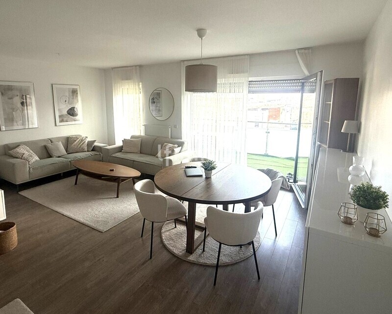 Bel appart 3 p. de 68 m² env. avec garage et parking - Séjour 3  3 