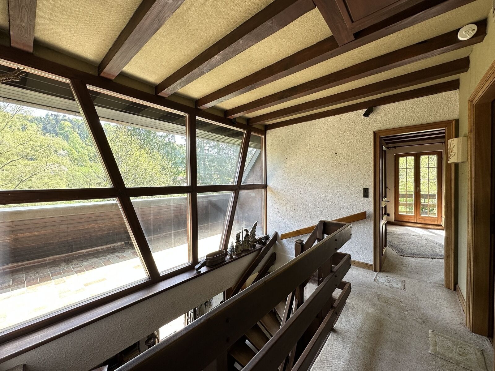 Belle maison au bord de la rivière - Img 5038  002