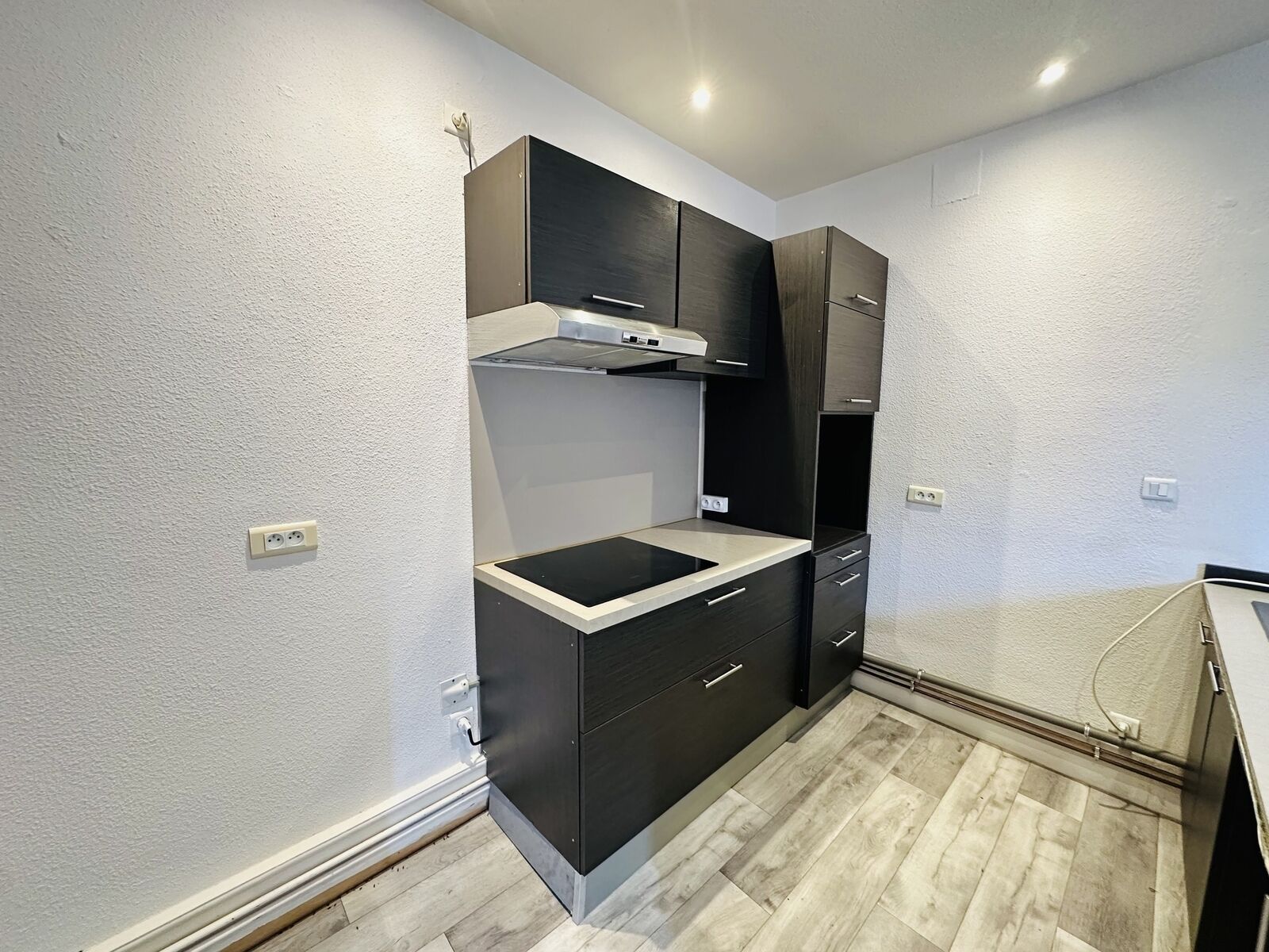 Appartement  avec jardin et parkings - Img 7734  002