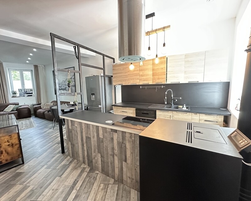 Appartement en triplex avec garage - Img 0224  004