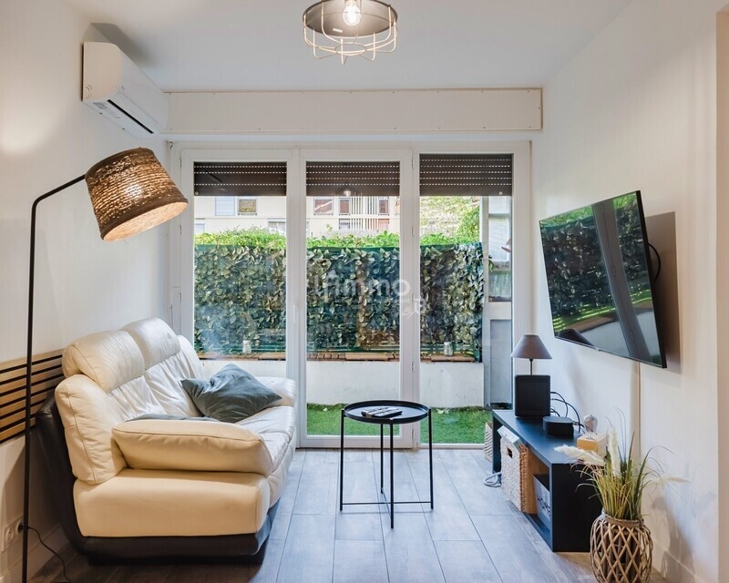 Appartement T6 entièrement refait à neuf 13010 - Img 1503