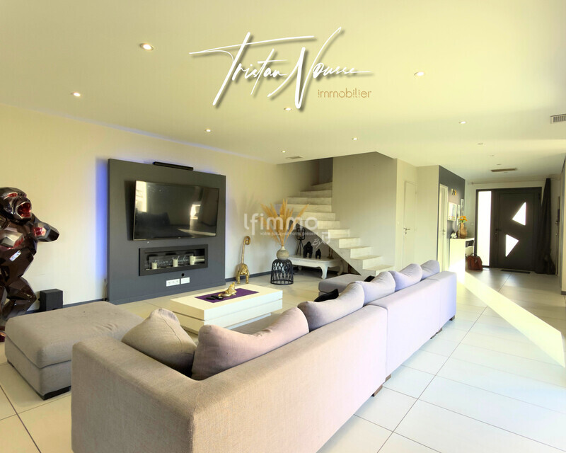 Maison 3 faces de 140 m2 avec 3 suites parentales - piscine - 7