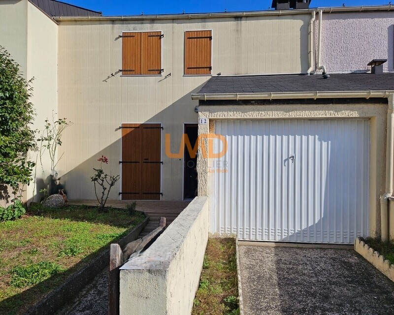 Maison  102m² quartier Gesvrime 3 chambres - Façade devant avec garage