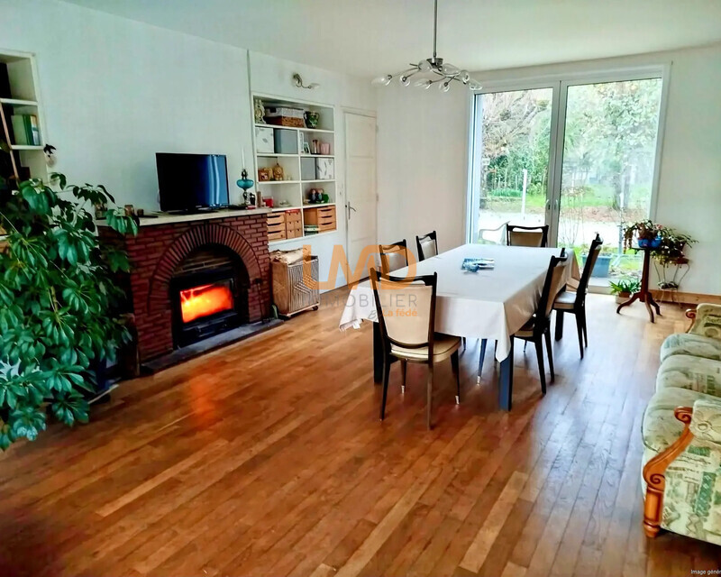 Charmante maison de 120m² sur un terrain de 3560m² - Ia generated 1764233955