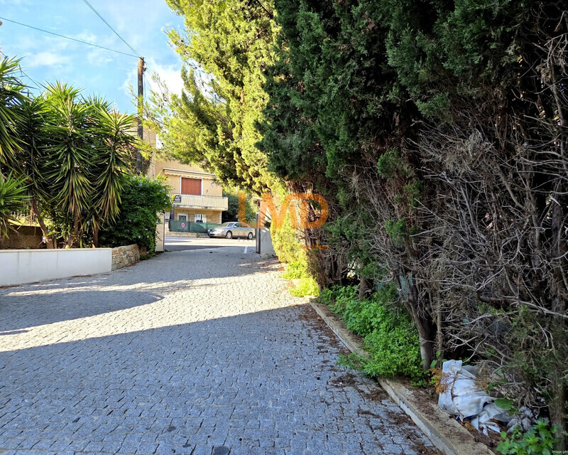 Appartement T3/4 avec terrasse et garage - Ia generated 1764355445