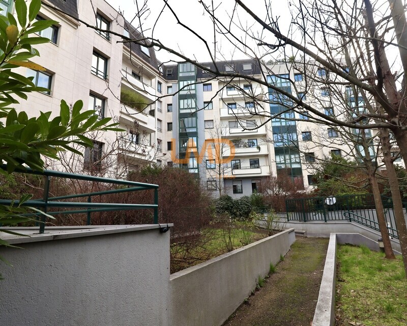 T5 proximité immédiate métro gabriel peri proche école box+cave - Exterieur 2