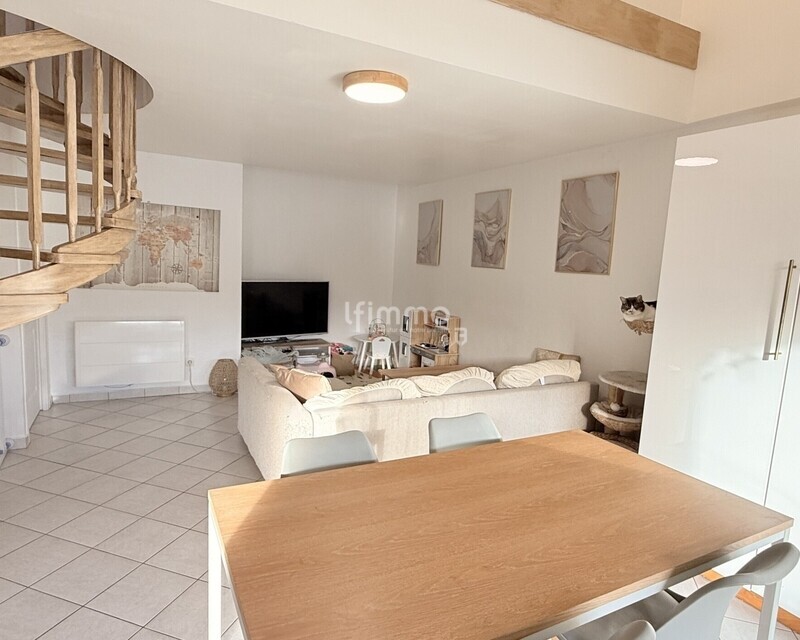 Duplex de charme T4 3 ch. 87 m² terrasse 8m² garage - Img 1997