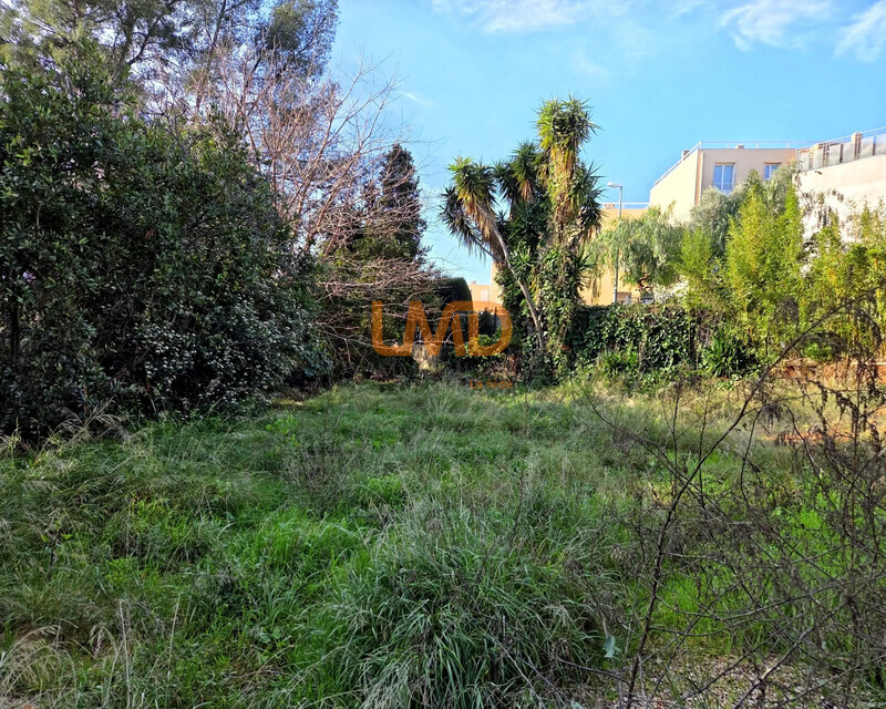 Terrain constructible proche centre ville - Terrain Bandol