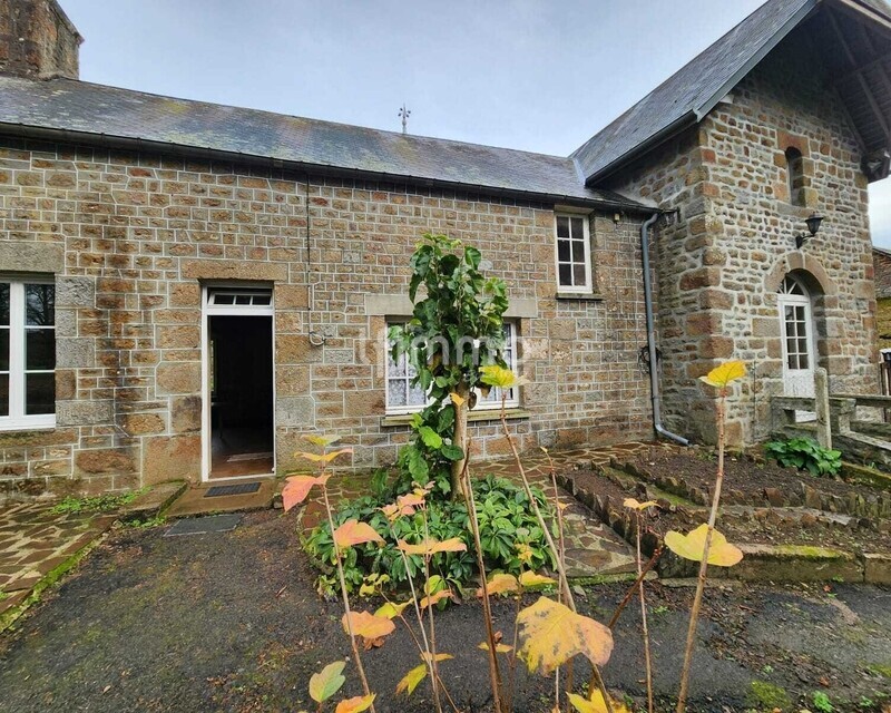 Maison en pierre à fort potentiel – Terrain de 4 000 m² + dépendances - 1765281944793