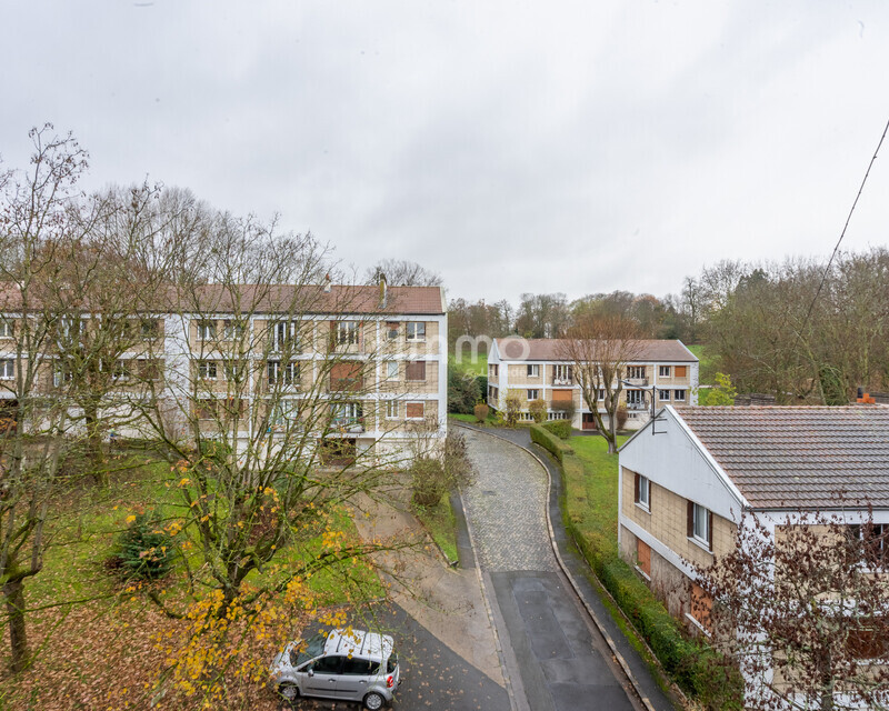 Montreuil- Montreau Ruffins- Appartement 3P 59m2- Dernier Etage. - Dsc07169-hdr