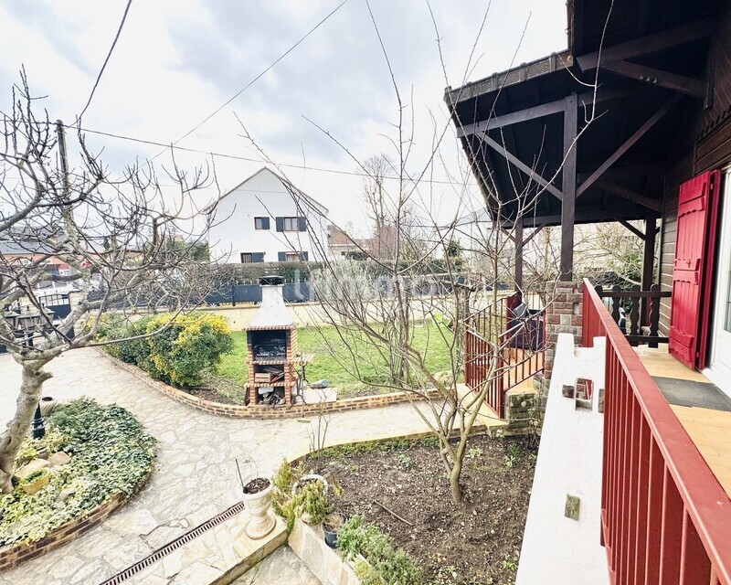 A vendre maison 7 pièces 198 m² Villiers Sur-Marne - Fullsizerender