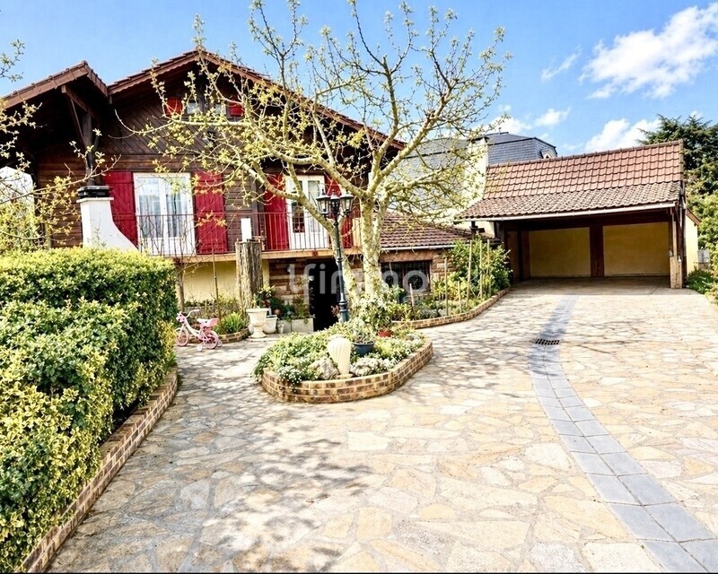 A vendre maison 7 pièces 198 m² Villiers Sur-Marne - Img 4383