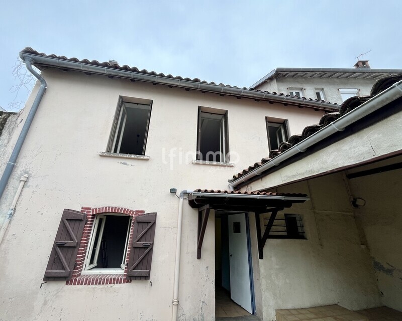 Maison spacieuse au cœur du centre – Gros potentiel à révéler - F1e23644-2fec-435b-a824-476491591245