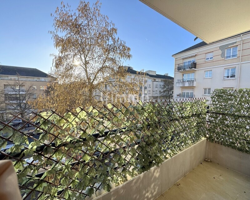 Créteil - M° ligne 8 - 4 Pièces 75M2  - Img 3500