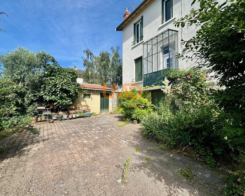 maison de ville des années 30 avec annexes cabanon et cave - Img 7590