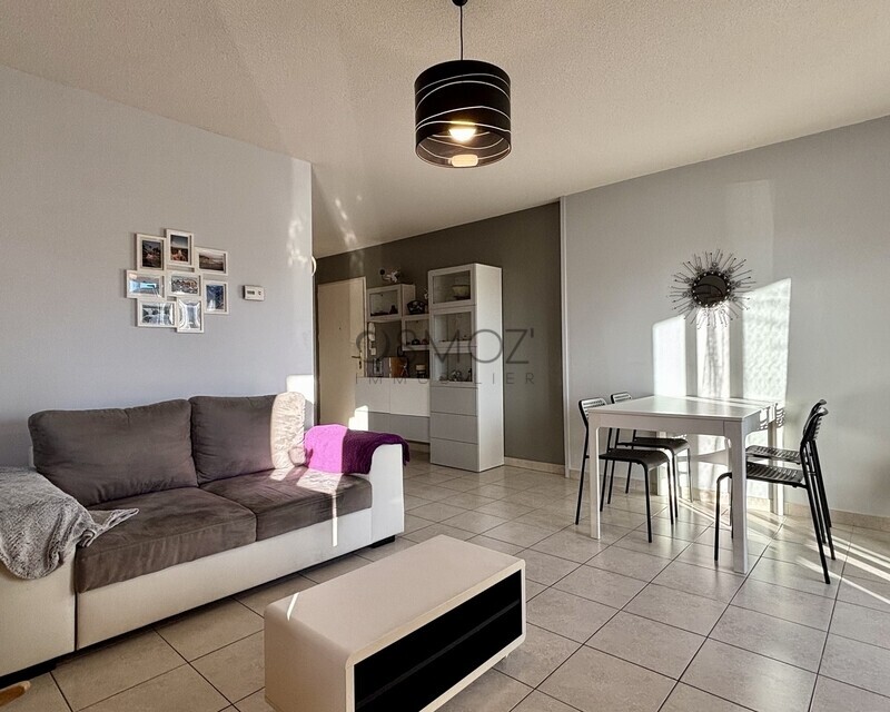 T2 lumineux de 48 m² avec un balcon et un parking  - Img 1099